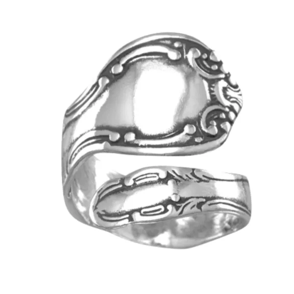 Sterling silver spoon ring with looped design and intricate handle engraving. Perfect for a unique and decorative jewelry piece. #HI79